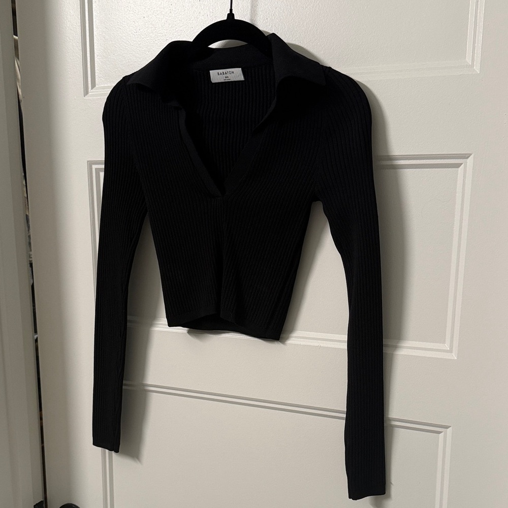 Aritzia Babaton Black Ribbed Knit cropped Top